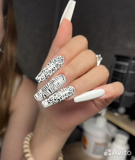 Маникюр гель лак, коррекция бровей Парк победы