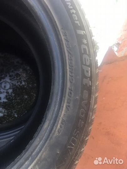 Hankook Winter I'Cept Evo2 W320A SUV 275/45 R19