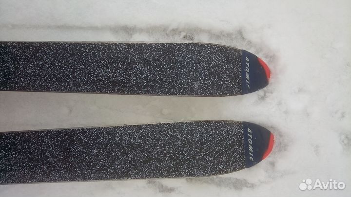 Универсальные горные лыжи atomic TC 5