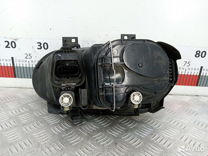 Фара передняя для Volkswagen Golf 4 1J1941017K