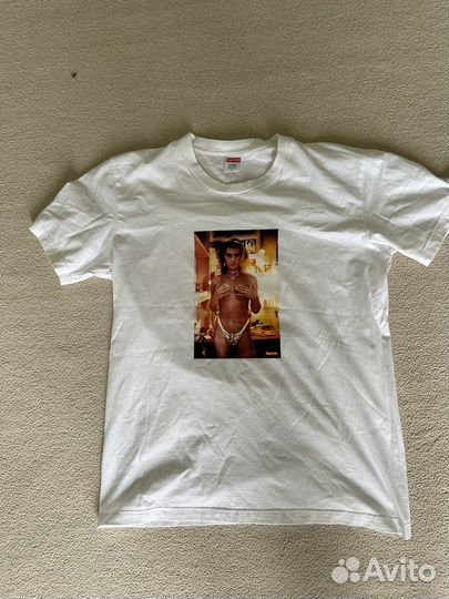 Футболка supreme