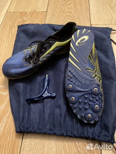 Футзалки Шиповки Asics на 38,5