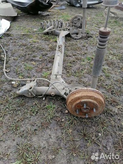 Задняя балка на hyundai getz в сборе