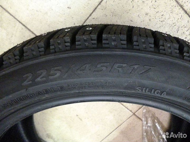 Landsail Ice Star IS33 215/55 R17 94T