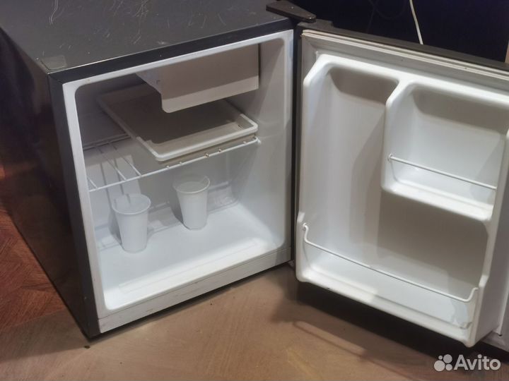 Мини барный холодильник