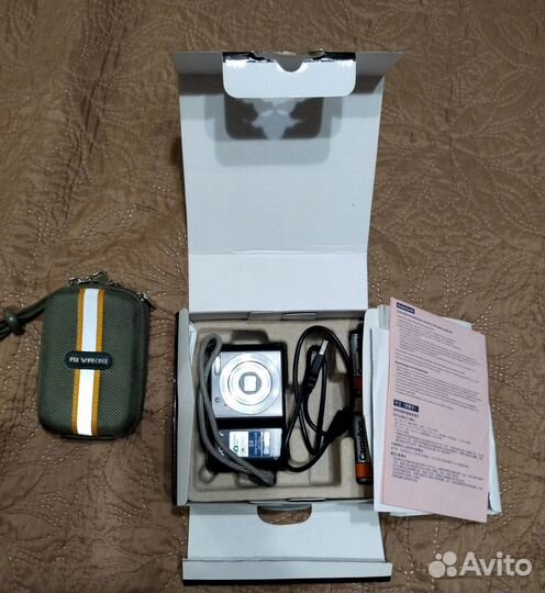 Цифровой фотоаппарат sony