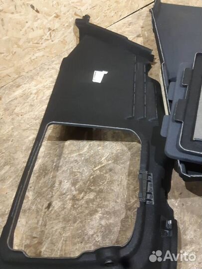 Обшивка багажника 4F5863888B Audi A6 2006 4F2/C6 A