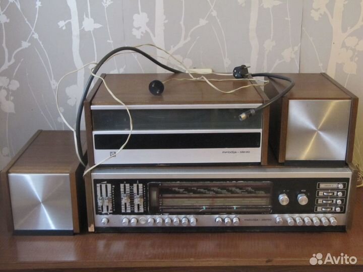 Радиола Мелодия Стерео-101