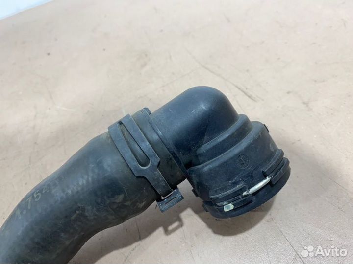 Патрубок радиатора Volkswagen Tiguan 5N1 5N2 2.0