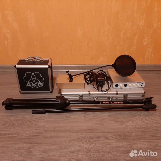 Музыкальное оборудование