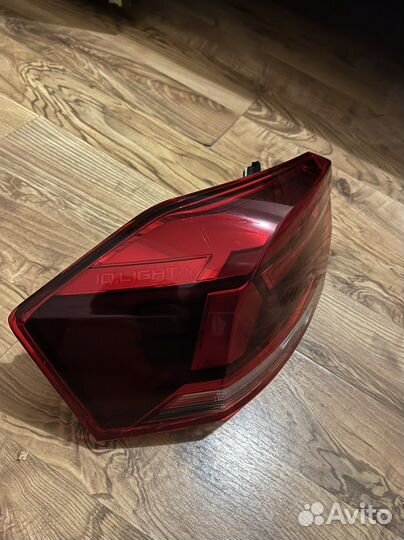 Левый внешний стопарь на Polo оригинал