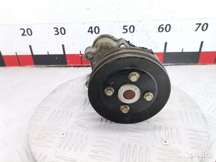 Помпа Opel Vectra B 1996 93182041