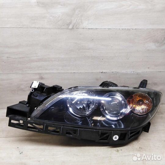 Фара передняя левая Mazda 3 BK седан