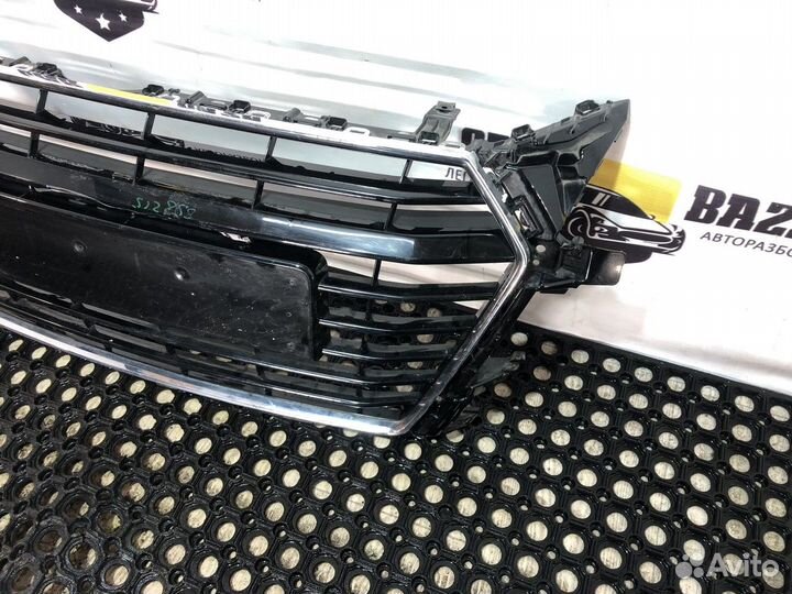 Решетка радиатора Дорестайлинг 2014-2019 Audi TT