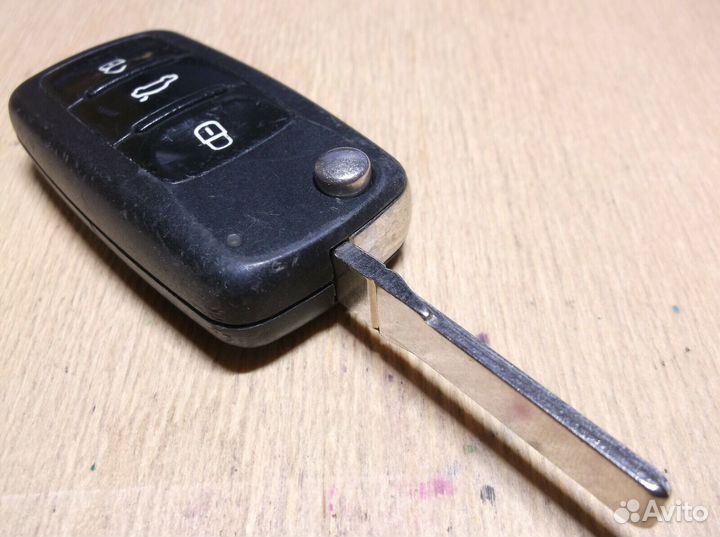 5K0 837 202 AD выкидной ключ VW Polo 3 кнопки