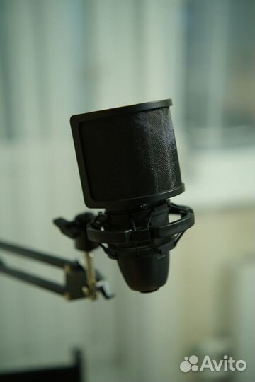 Микрофон AKG perception 120 USB с допами