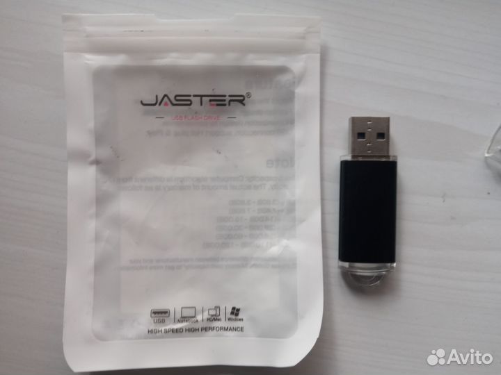 USB-флеш-накопитель 64 гб