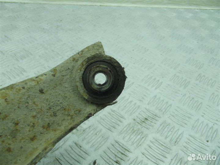 Рычаг задний нижний правый Peugeot 607 2.2 10LJ02