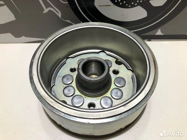 Ротор генератора Suzuki GSF 400 VC Bandit 1994г