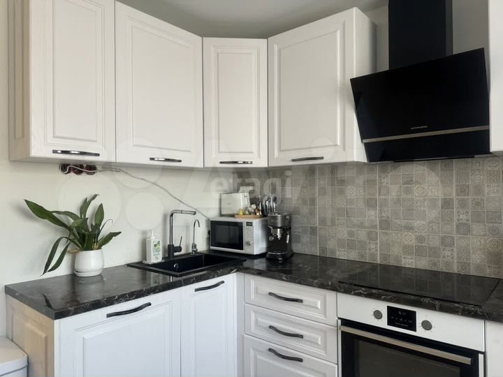 2-к. квартира, 52,7 м², 13/17 эт.