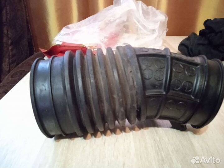 Патрубок воздушного фильтра на Honda Stepwgn RK-2