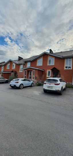 Таунхаус 100 м² на участке 1 сот.