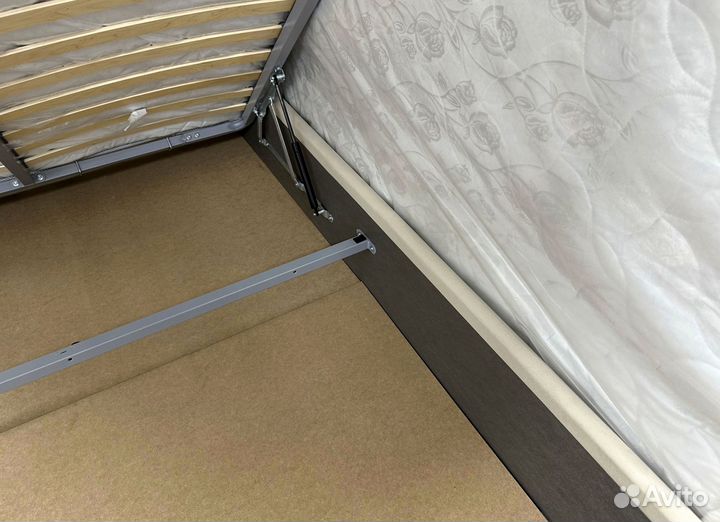 Кровать 140х200