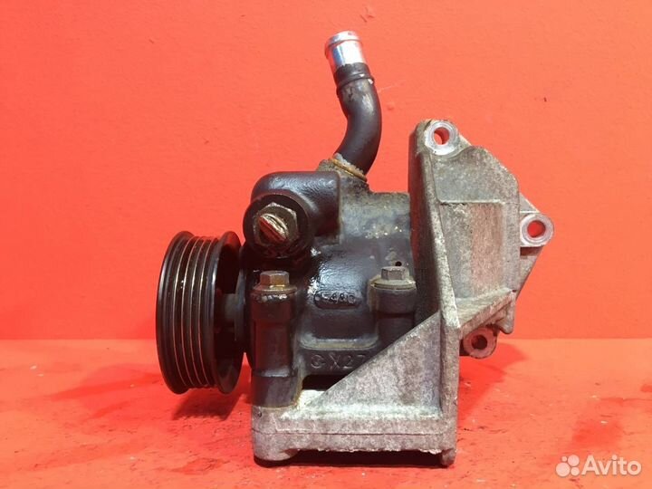 Насос гура для Ford Fusion fxja, 1.4 (Б/У)