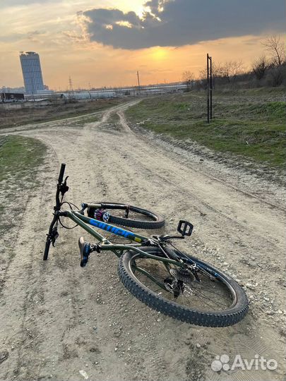 Jamis Komodo Pro 2016