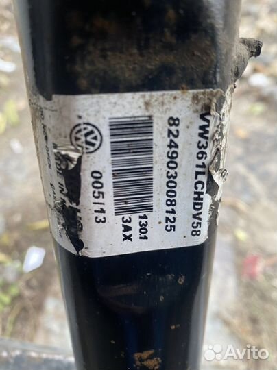 Стойка передняя jetta 6