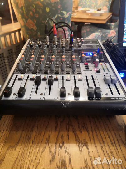 Микшерный пульт behringer xenyx x1204