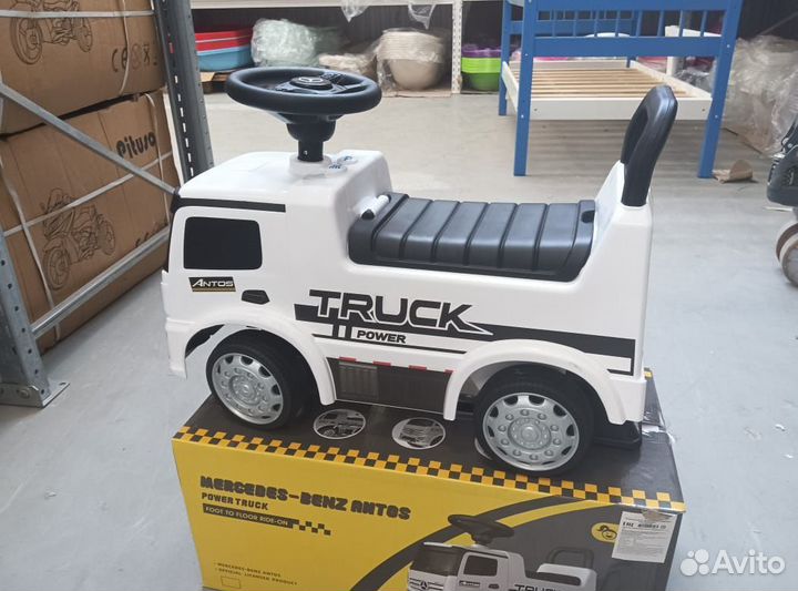 Машинка каталка толокар