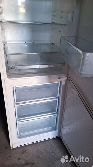 Холодильник 2х камерный 