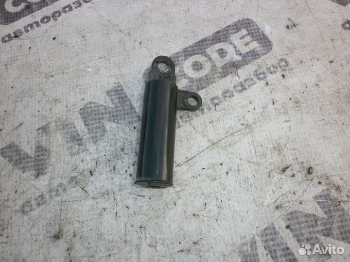 Демпфер бардачка Suzuki Grand Vitara XL-7