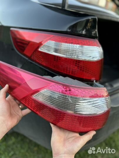 Задний левый фонарь на kia rio 3