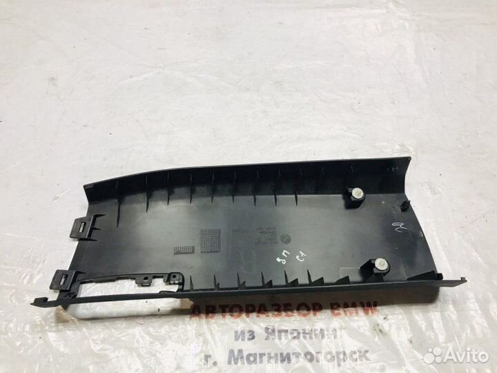 Обшивка центральной стойки правая Bmw X5 E70