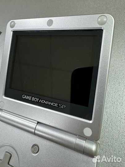 Gameboy (идеал) + куча игр