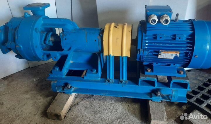 Насос консольный