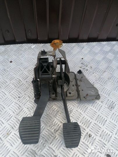 Блок педалей в сборе Peugeot 308