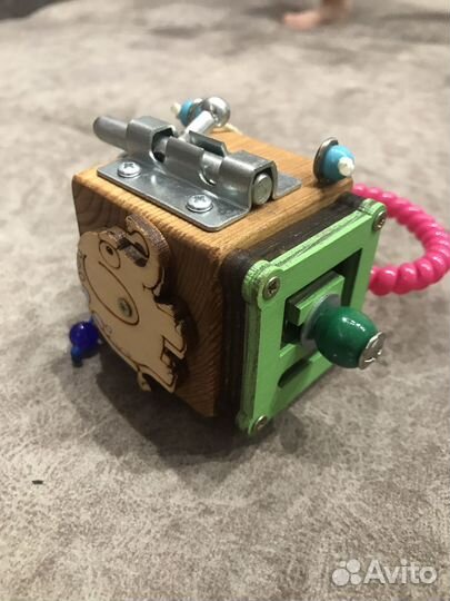 Развивающие игрушки для малышей