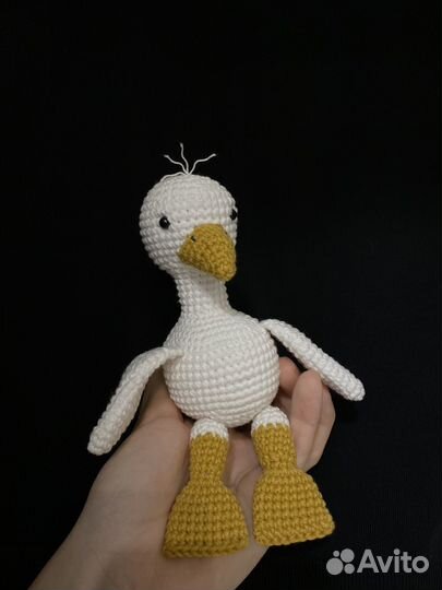 Гусь вязаный