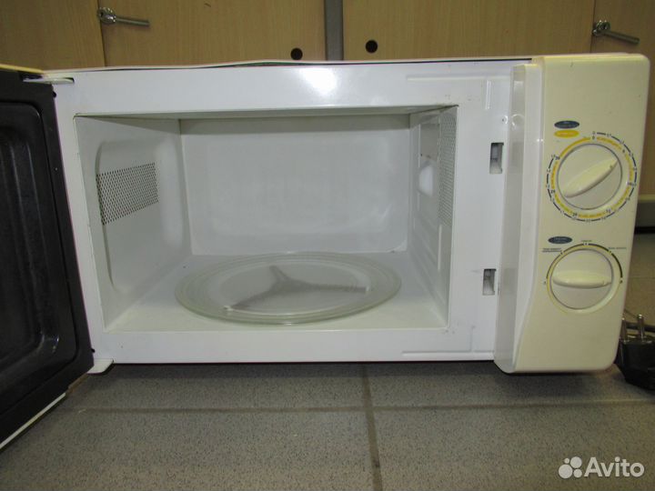 Свч микроволновая печь mistery MMW-2004