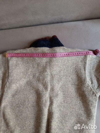 Кофта очень тёплая на девочку 9-11 лет