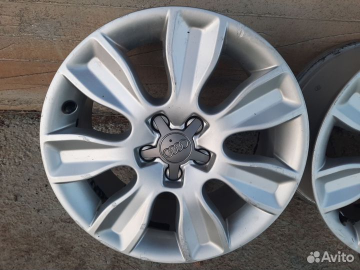 Оригинальные литые диски Audi A1 R16