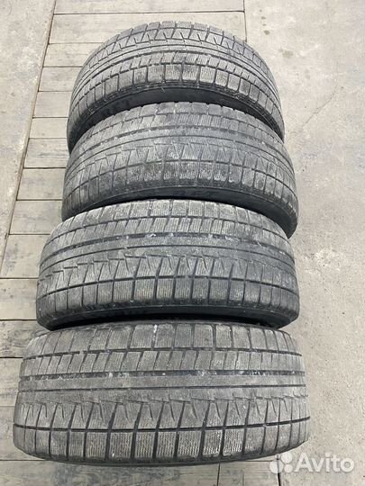 Bridgestone Blizzak LM005 RFT 225/55 R17