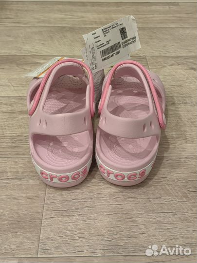 Новые сандалии Crocs