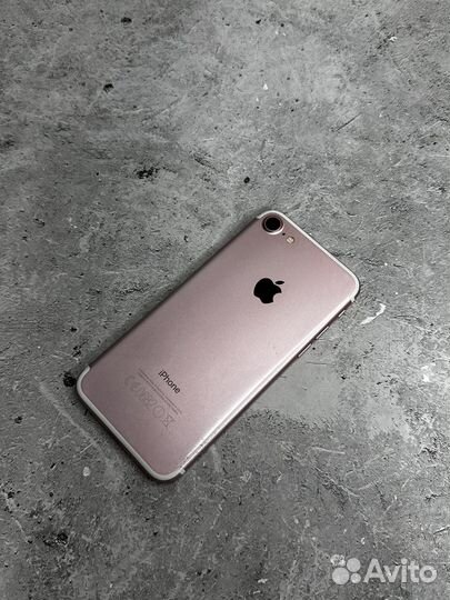 iPhone 7, 32 ГБ
