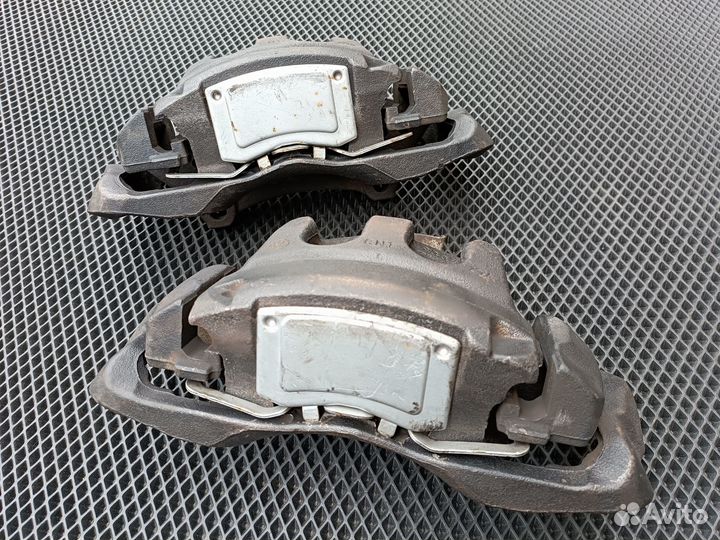 Передние суппорта Volkswagen T5 T6