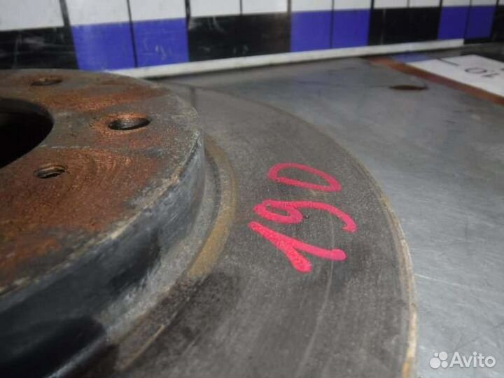 Диск тормозной передний правый Mitsubishi Pajero