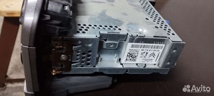 Головное устройство peugeot 408